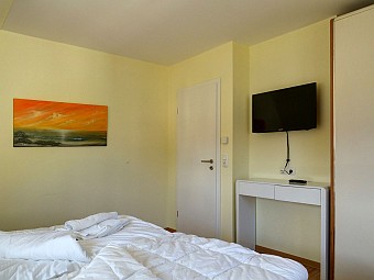 Das erste Eltern-Schlafzimmer im Dachgeschoss